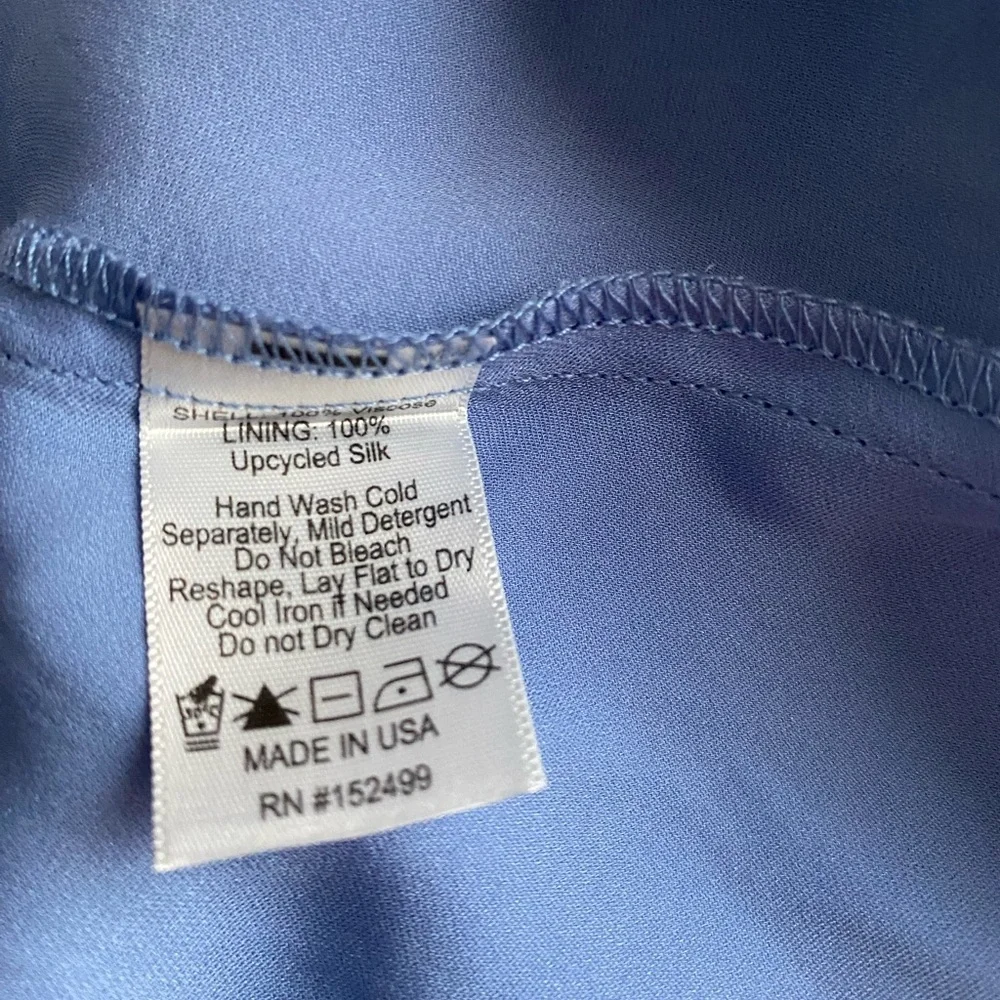 Amour Vert Women’s XS Blue Floral Ruffled Tiered Sleeveless Midi Silk Dress - Picture 10 of 10